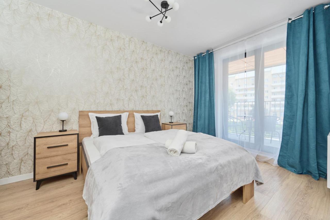 Nowoczesny Apartament Z Balkonem I Parkingiem W Centrum Wroclawia By Noclegi Renters Breslávia Exterior foto